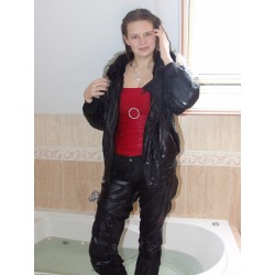 Manon 02 wetlook