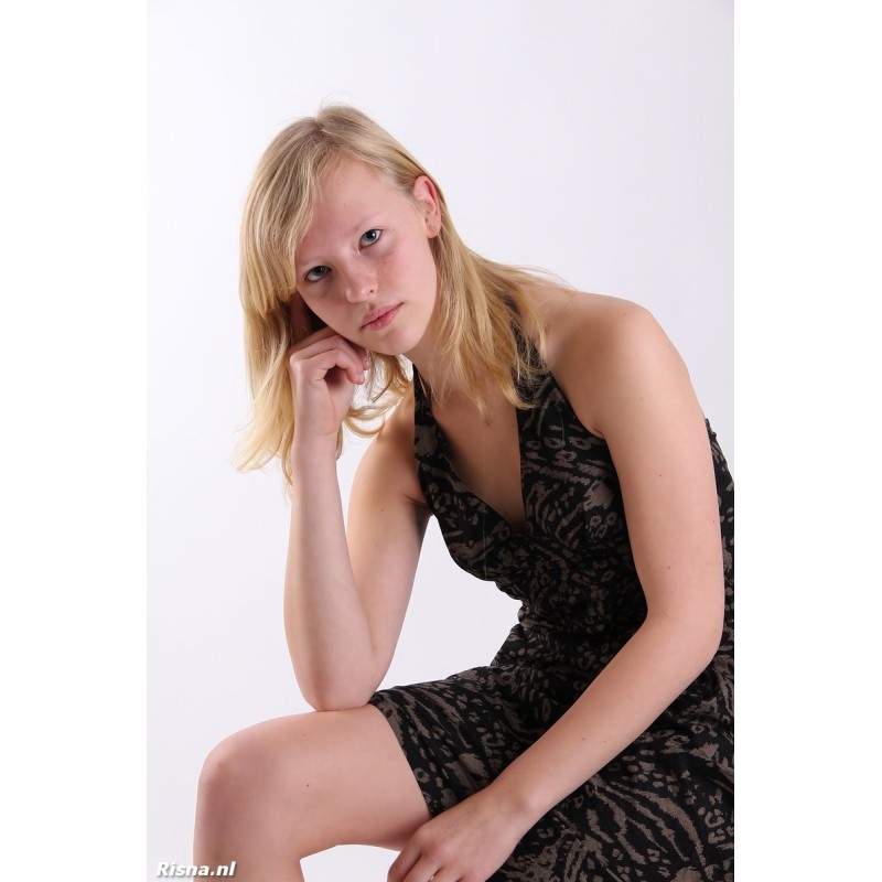 Emma 02