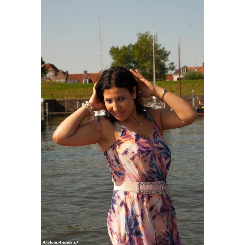 Nadia 02