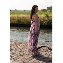 Nadia 02