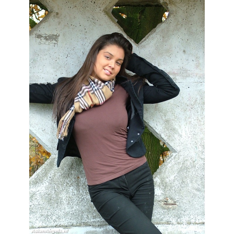 Sarah 01