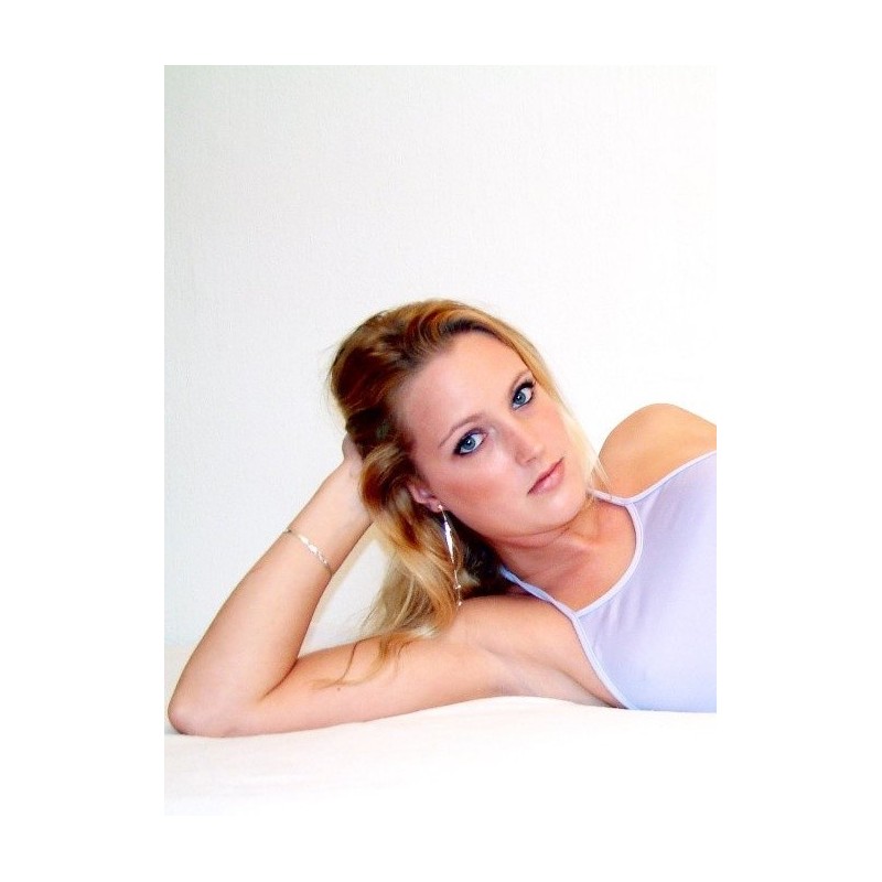 Monique 03