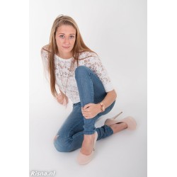 Naomi 01