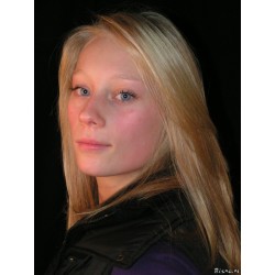 Naomi 04