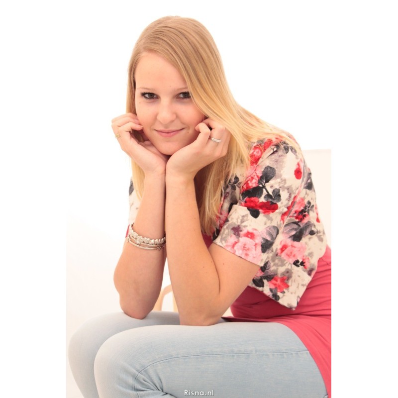 Nikki 02