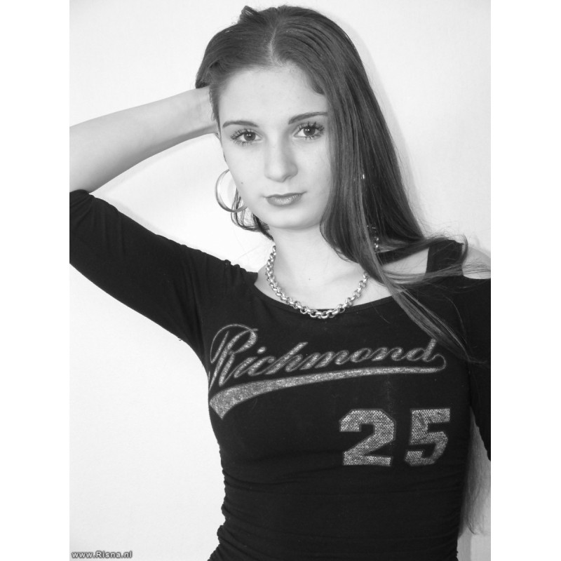 Sara 01