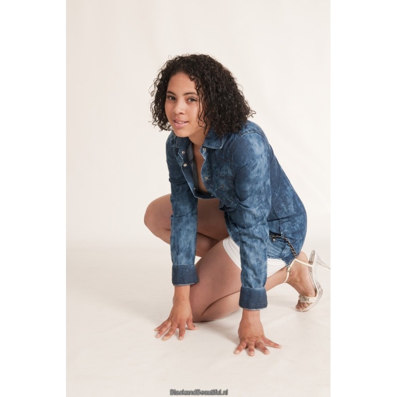 Latisha 01